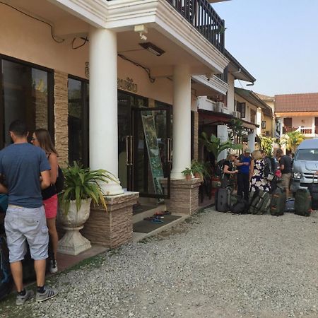 帕尼花园酒店 万荣 外观 照片
